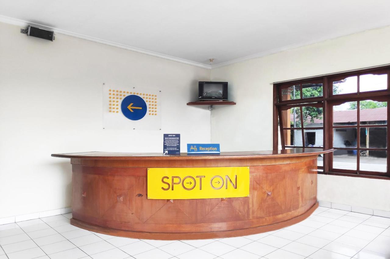 SPOT ON 2426 Hotel Aget Jaya Ii Denpasar  Bagian luar foto
