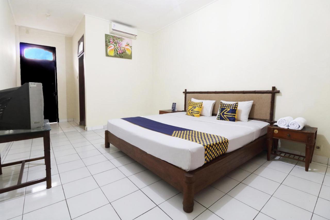 SPOT ON 2426 Hotel Aget Jaya Ii Denpasar  Bagian luar foto