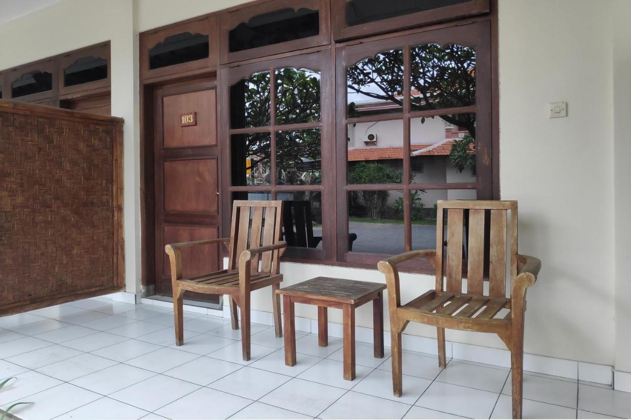 SPOT ON 2426 Hotel Aget Jaya Ii Denpasar  Bagian luar foto