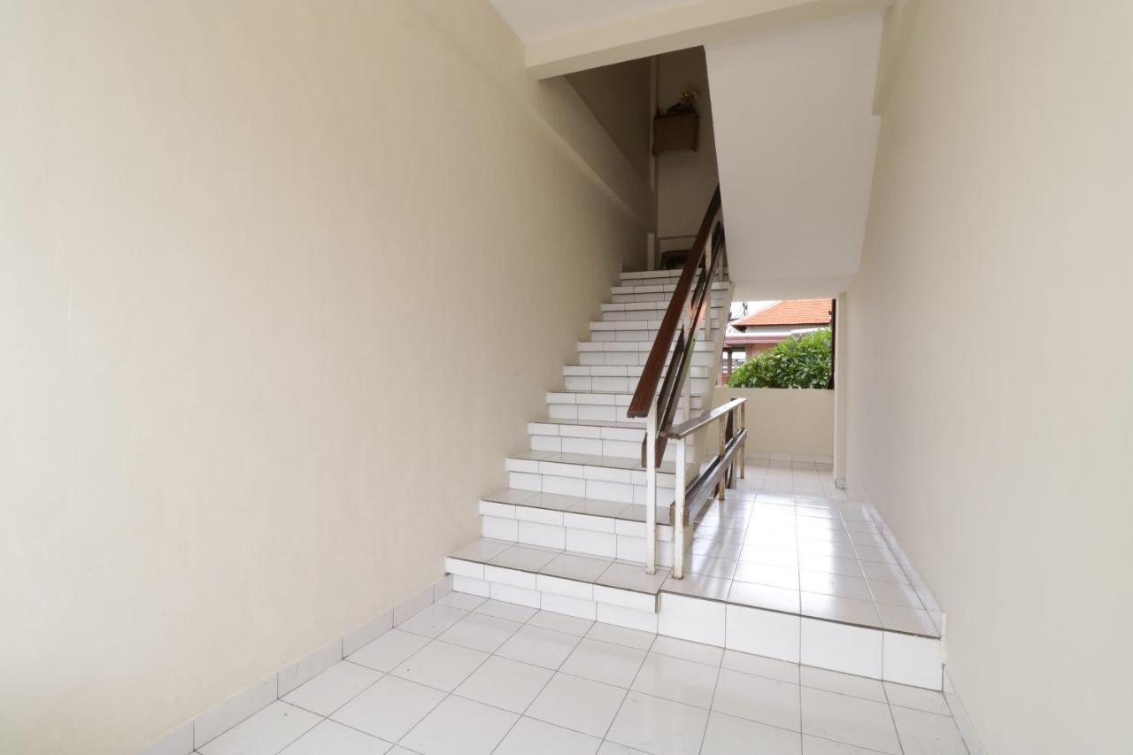 SPOT ON 2426 Hotel Aget Jaya Ii Denpasar  Bagian luar foto