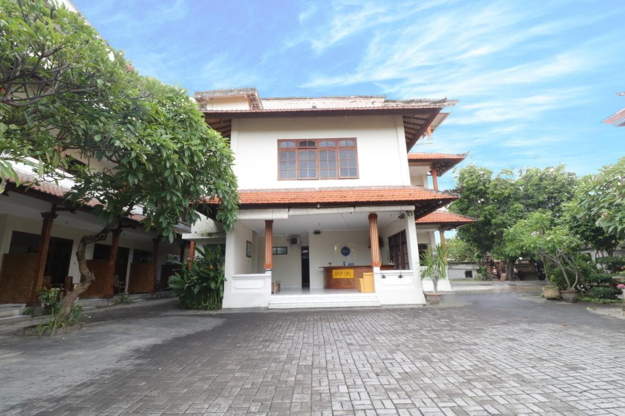 SPOT ON 2426 Hotel Aget Jaya Ii Denpasar  Bagian luar foto