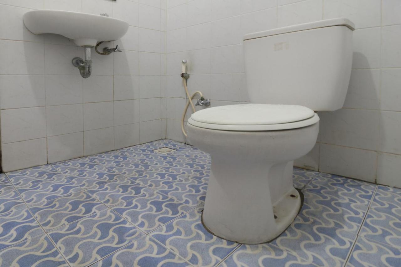SPOT ON 2426 Hotel Aget Jaya Ii Denpasar  Bagian luar foto